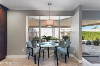 Photo #6: 6929896 Listing