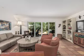 Photo #3: 6929941 Listing 