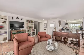 Photo #4: 6929941 Listing 