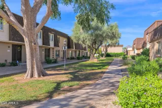 Photo #5: 6930051 Listing 