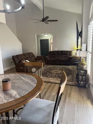 Photo #5: 6930162 Listing 