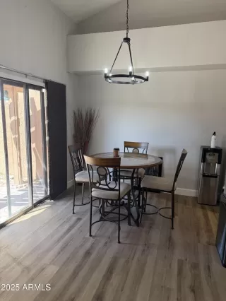 Photo #6: 6930162 Listing 