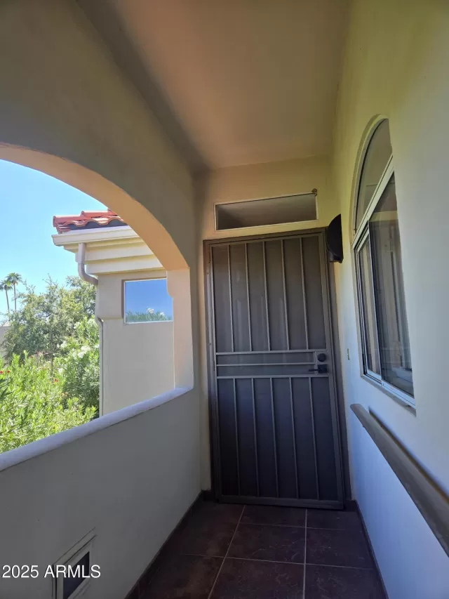 MLS: 6930192 Condo For Sale