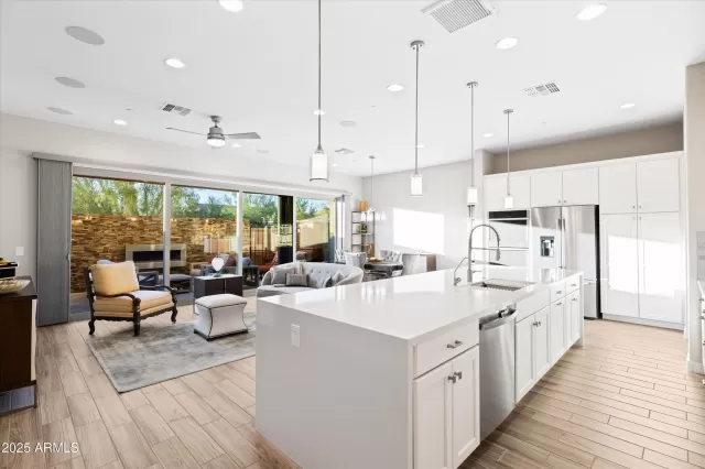 MLS: 6930446 Condo For Sale