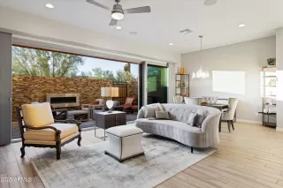 Photo #1: 6930446 Listing