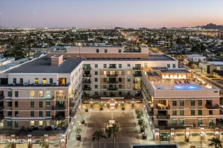 Photo #3: 6930464 Listing