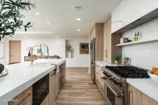 Photo #4: 6930464 Listing