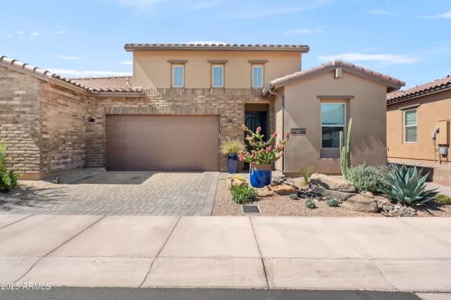 MLS: 6930667 Condo For Sale