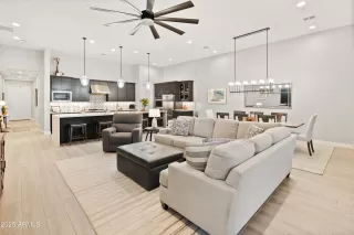 Photo #1: 6930667 Listing