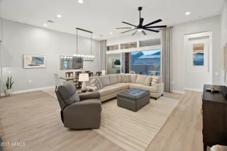 Photo #6: 6930667 Listing