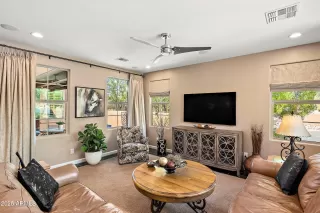 Photo #3: 6930792 Listing