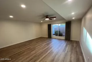 Photo #5: 6931098 Listing 