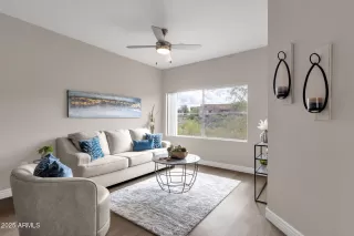 Photo #4: 6931183 Listing