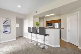 Photo #4: 6931212 Listing