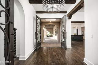Photo #3: 6931230 Listing