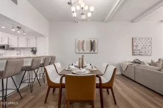 Photo #5: 6931366 Listing