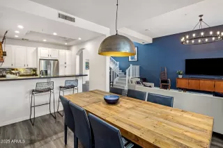 Photo #5: 6931425 Listing