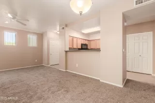 Photo #3: 6931451 Listing