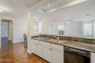 Photo #6: 6931497 Listing 