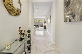 Photo #5: 6931558 Listing