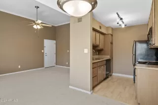 Photo #4: 6931730 Listing