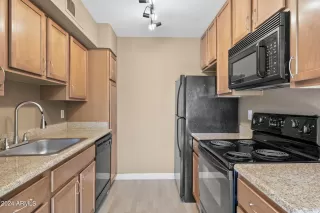 Photo #6: 6931730 Listing