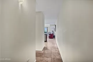 Photo #4: 6931887 Listing