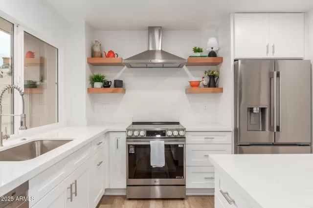 MLS: 6931964 Condo For Sale