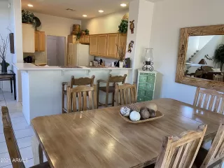 Photo #6: 6932172 Listing 