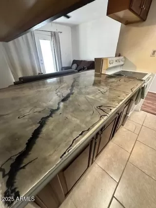 Photo #3: 6932231 Listing