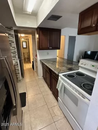 Photo #4: 6932231 Listing