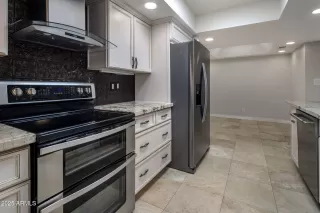 Photo #3: 6932296 Listing 