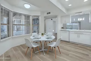 Photo #3: 6932390 Listing