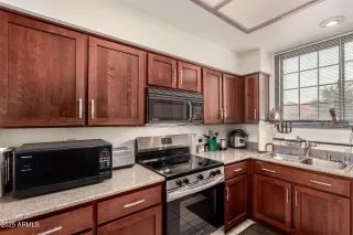 Photo #3: 6932397 Listing