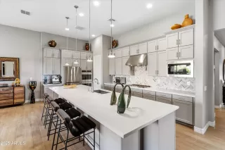 Photo #1: 6932456 Listing