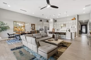 Photo #2: 6932456 Listing