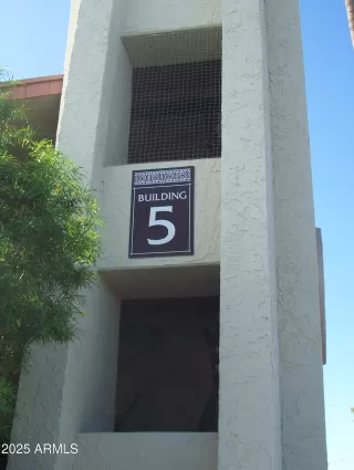 Photo #2: 6932516 Listing 