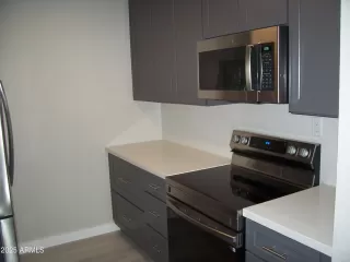 Photo #5: 6932516 Listing 