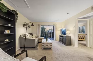 Photo #2: 6932591 Listing 