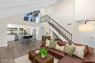 Photo #4: 6932606 Listing