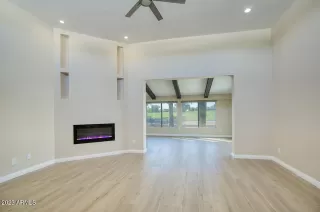 Photo #3: 6932875 Listing 