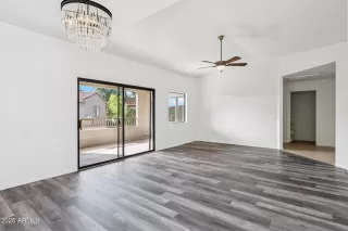 Photo #1: 6932934 Listing