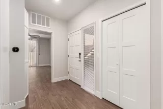 Photo #2: 6933013 Listing 