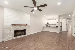 Photo #4: 6933013 Listing 