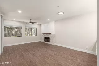 Photo #5: 6933013 Listing 