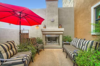 Photo #2: 6933031 Listing 