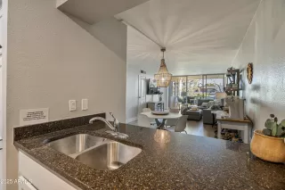 Photo #5: 6933063 Listing