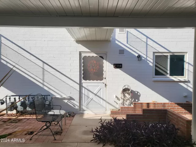 MLS: 6933108 Condo For Sale