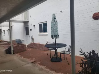 Photo #2: 6933108 Listing