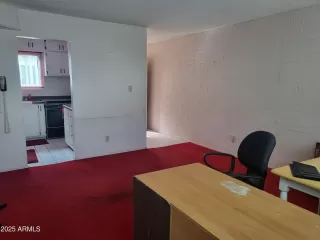 Photo #4: 6933108 Listing